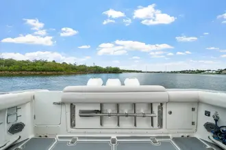 Thumbnail von Boston Whaler 380 Outrage FELLOWSHIP