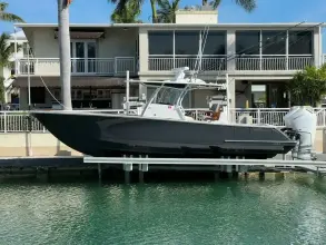 Valhalla Boatworks V-33 NUR NOCH EINS