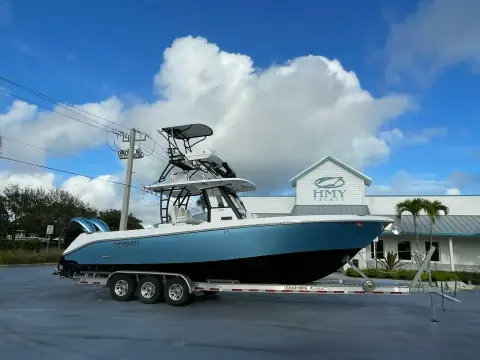 Everglades 335 CC