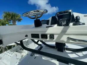 Thumbnail von Everglades 335 CC