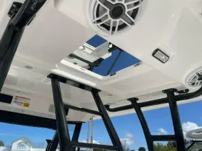 Thumbnail von Everglades 335 CC