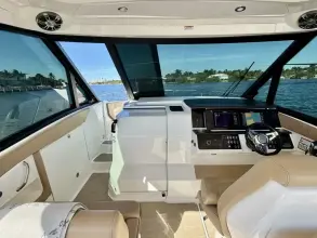Thumbnail von Sea Ray Sundancer 320