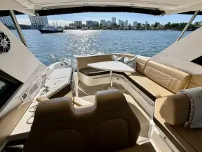 Thumbnail von Sea Ray Sundancer 320