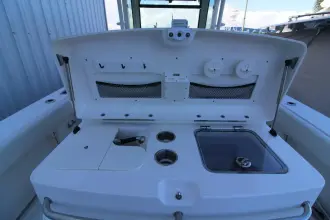 Thumbnail von Boston Whaler 320 Outrage Besser als die meisten