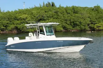 Thumbnail von Boston Whaler 320 Outrage Besser als die meisten