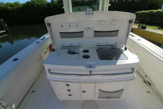 Thumbnail von Boston Whaler 320 Outrage Besser als die meisten