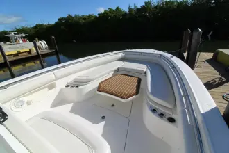 Thumbnail von Boston Whaler 320 Outrage Besser als die meisten