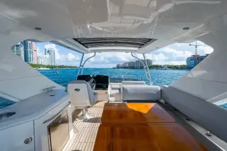 Thumbnail von Sea Ray L550 Fly