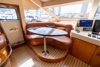 Thumbnail von Hatteras 80 Enclosed Bridge Skylounge Outrageous