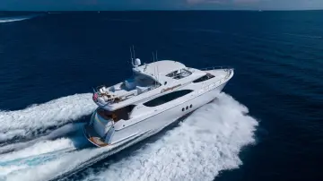 Thumbnail von Hatteras 80 Enclosed Bridge Skylounge Outrageous