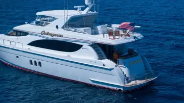 Thumbnail von Hatteras 80 Enclosed Bridge Skylounge Outrageous