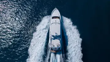 Thumbnail von Hatteras 80 Enclosed Bridge Skylounge Outrageous
