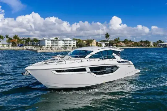 Cruisers Yachts 42 Cantius SARGAM