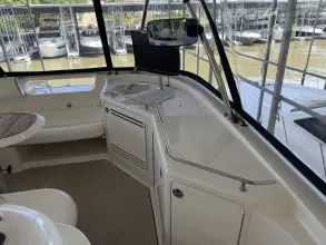 Thumbnail von Sea Ray 550 Sedan Bridge