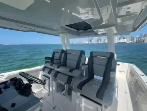 Thumbnail von Pursuit S 358 Sport