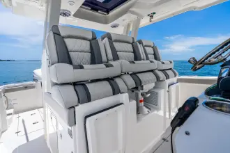 Thumbnail von Pursuit S 358 Sport
