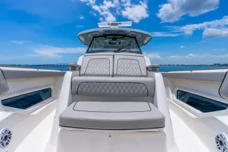 Thumbnail von Pursuit S388 Sport