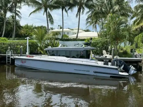 Axopar 37 XC Cross Cabin Big Picture