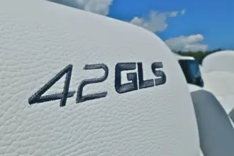 Thumbnail von Cruisers Yachts 42 GLS OB