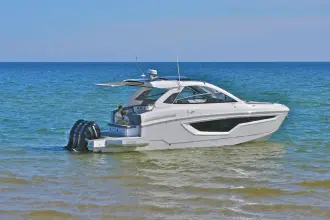 Thumbnail von Cruisers Yachts 42 GLS OB