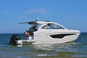 Thumbnail von Cruisers Yachts 42 GLS OB