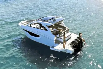 Thumbnail von Cruisers Yachts 42 GLS OB