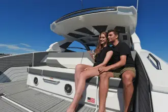 Thumbnail von Cruisers Yachts 42 GLS OB