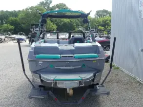 Thumbnail von Malibu Boats M220