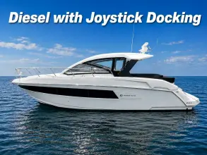 Thumbnail von Cruisers Yachts 390 Express Coupe