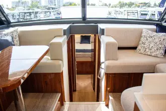 Thumbnail von Riviera Sports Motor Yacht 46 Legacy G2