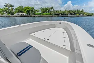 Thumbnail von Venture 34 Center Console On island Time