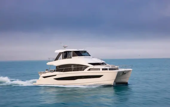 Aquila 54 Yacht