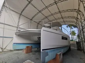 Leopard 43 Powercat Lonestar