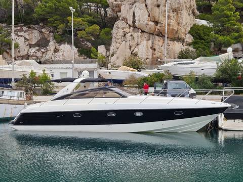 Princess V42