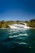 Thumbnail von Riviera 395 Suv