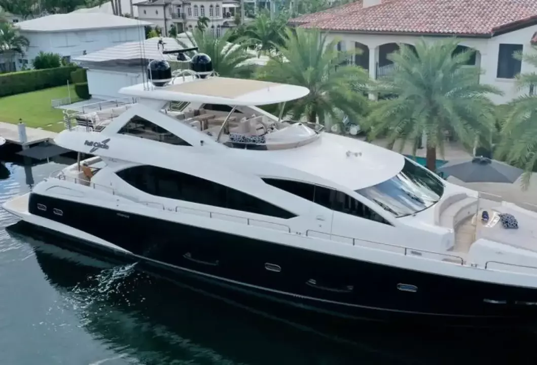 Sunseeker 86 Yacht Full Circle