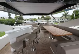 Thumbnail von Sunseeker 86 Yacht Dolce Vita