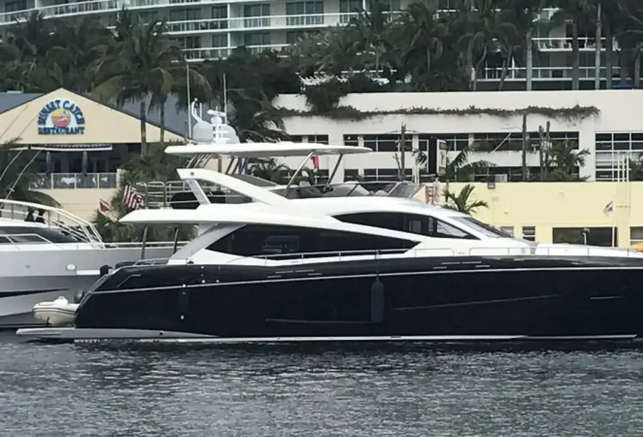 Sunseeker 86 Yacht Blue Marker