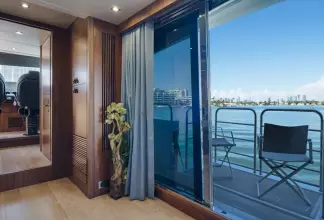 Thumbnail von Sunseeker 86 Yacht Docqua