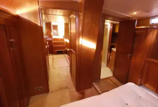 Thumbnail von Peter Nicholls Huffler 56 Huffler56