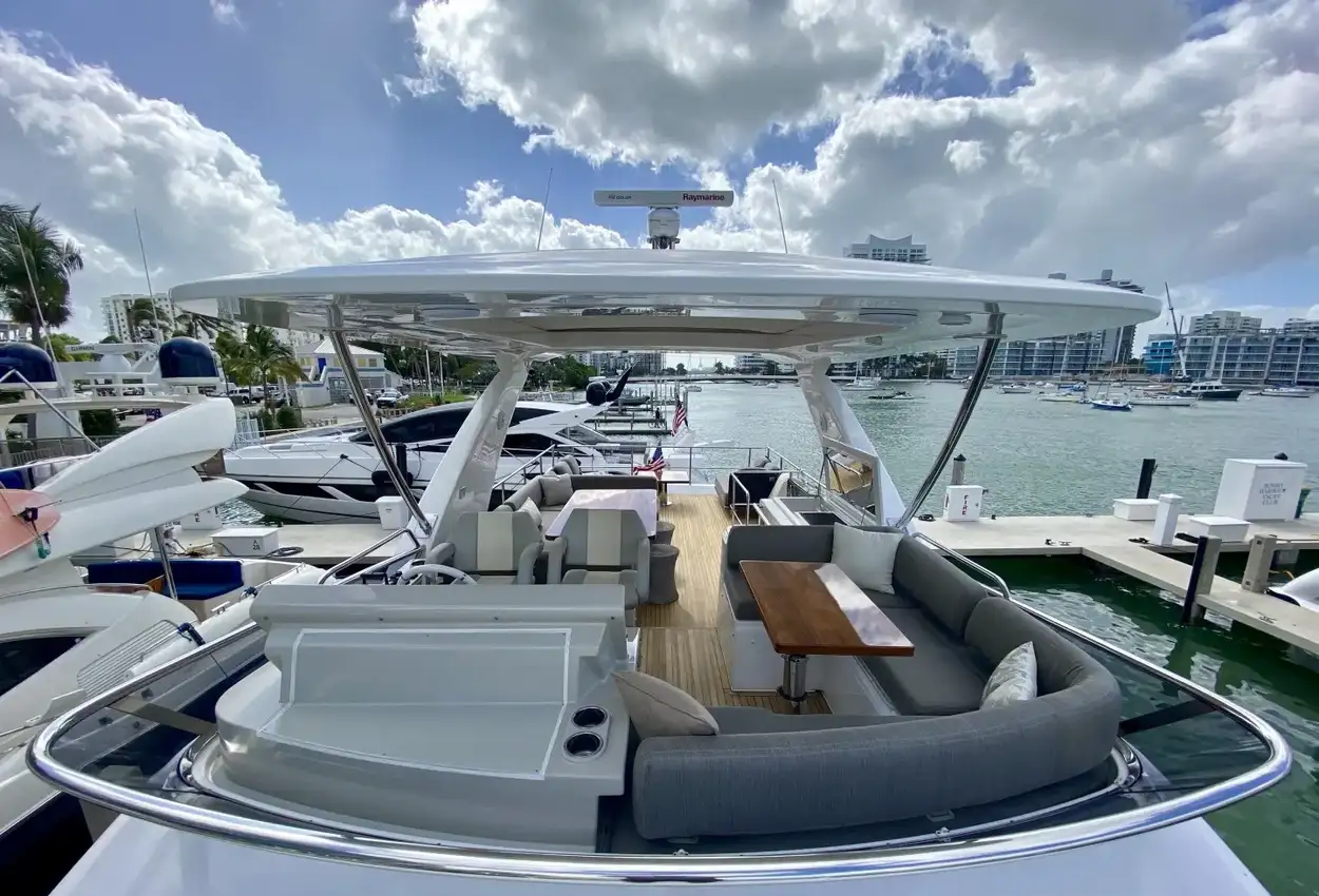 Thumbnail von Azimut Fly 53 Searenity II
