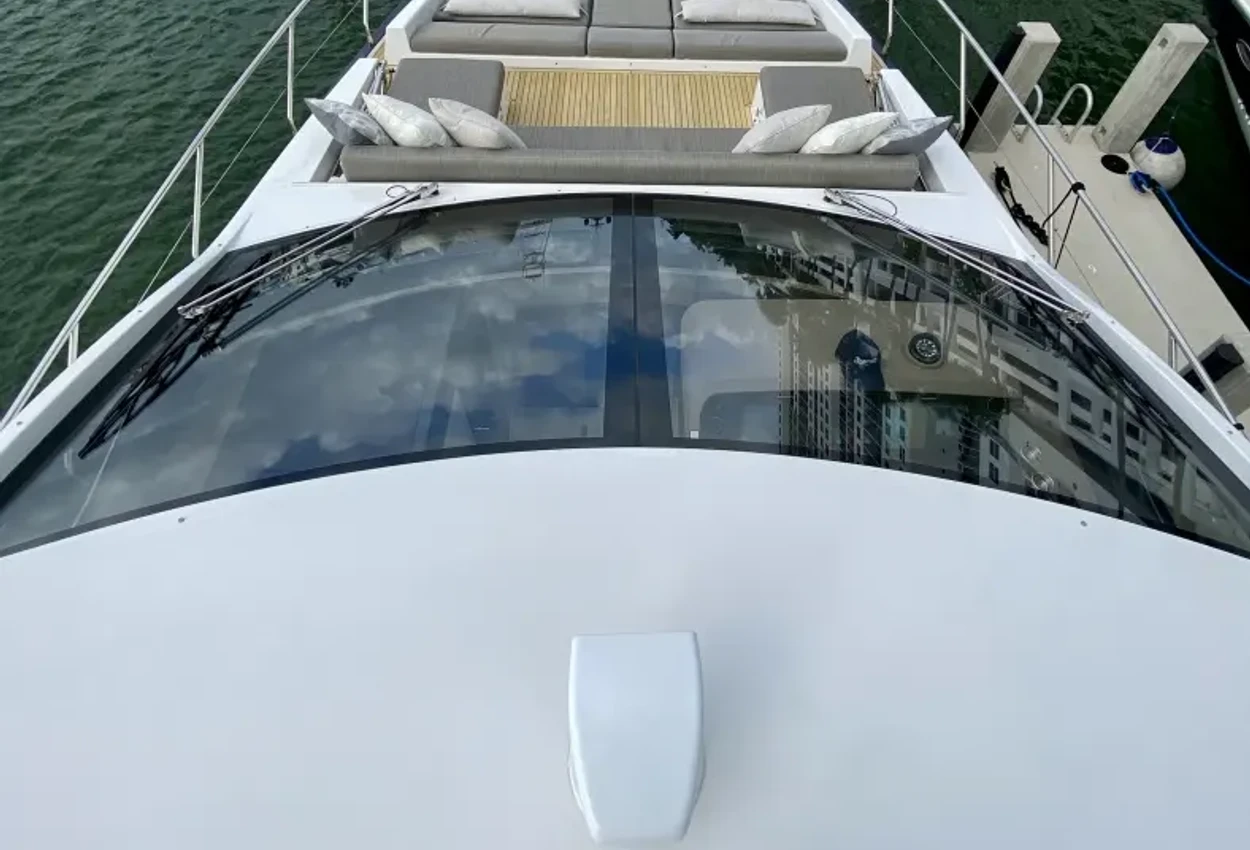 Thumbnail von Azimut Fly 53 Searenity II