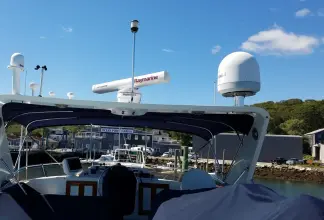 Thumbnail von Defever 53 POC Motor Yacht His and Hers