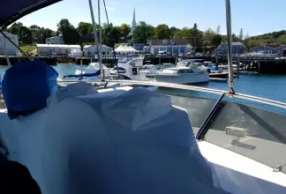 Thumbnail von Defever 53 POC Motor Yacht His and Hers