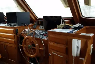 Thumbnail von Defever 53 POC Motor Yacht His and Hers