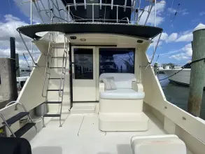 Thumbnail von Hatteras 42 Convertible