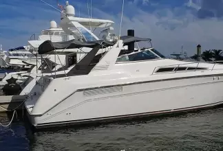 Sea Ray 500 Sundancer Express Cruiser