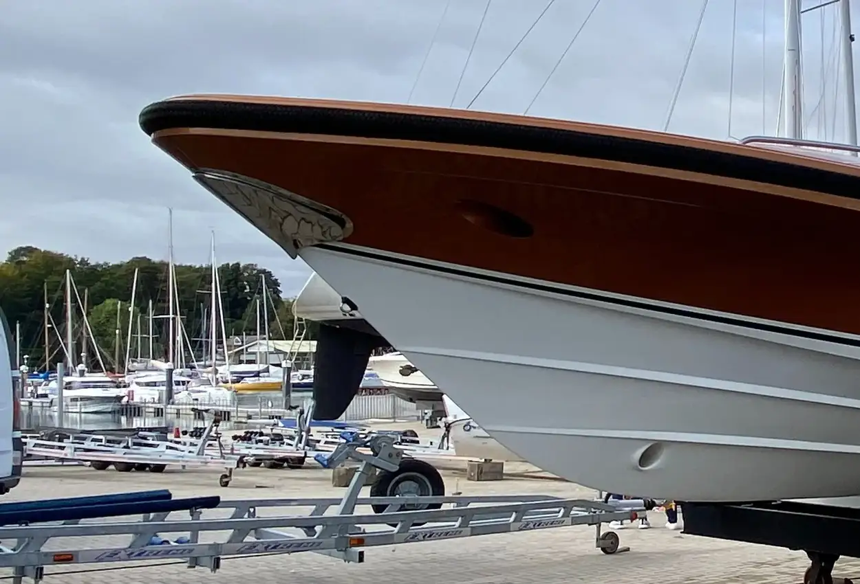 Thumbnail von Vikal 11.2m Limo Pelorus