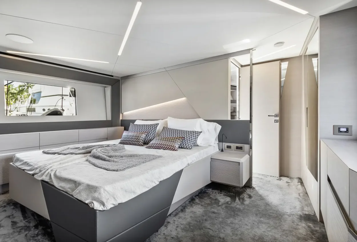 Thumbnail von Pershing 7X