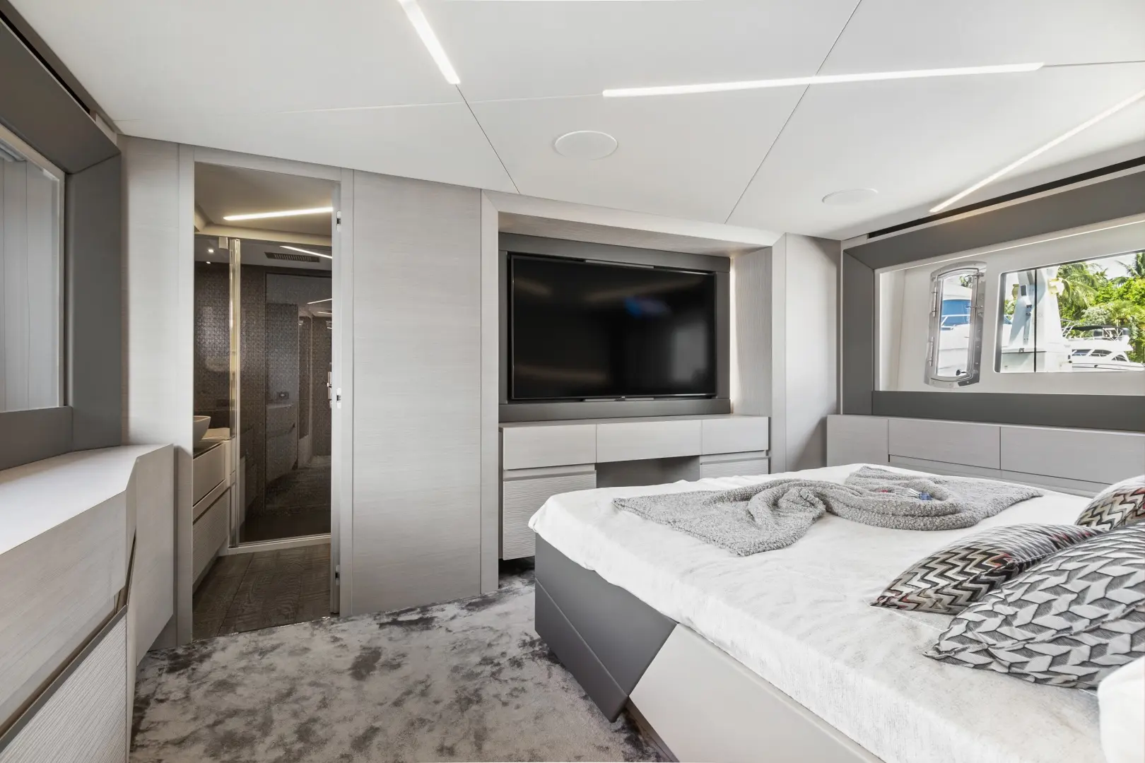 Thumbnail von Pershing 7X